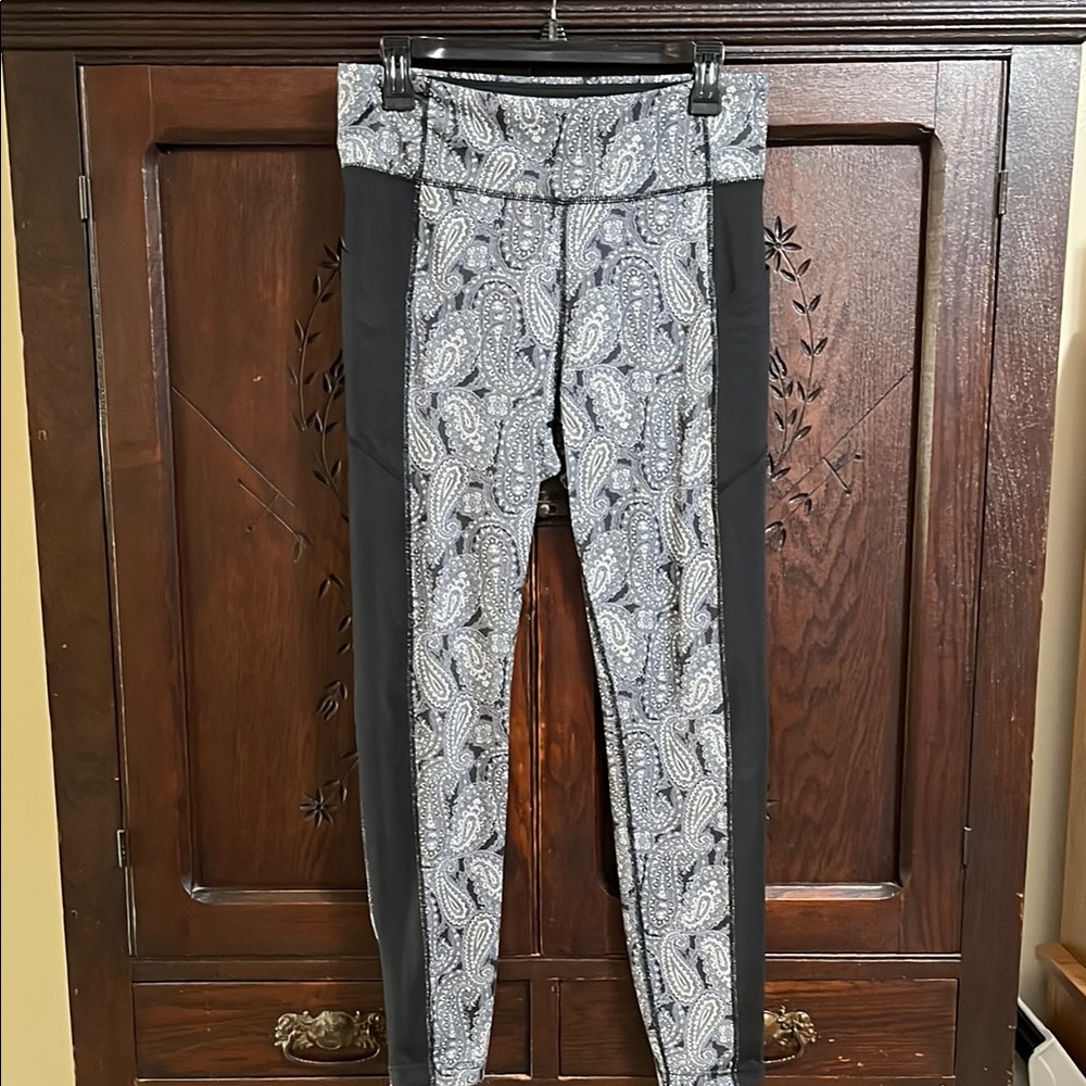 Women’s Lands End Active High Impact Pocket Leggings